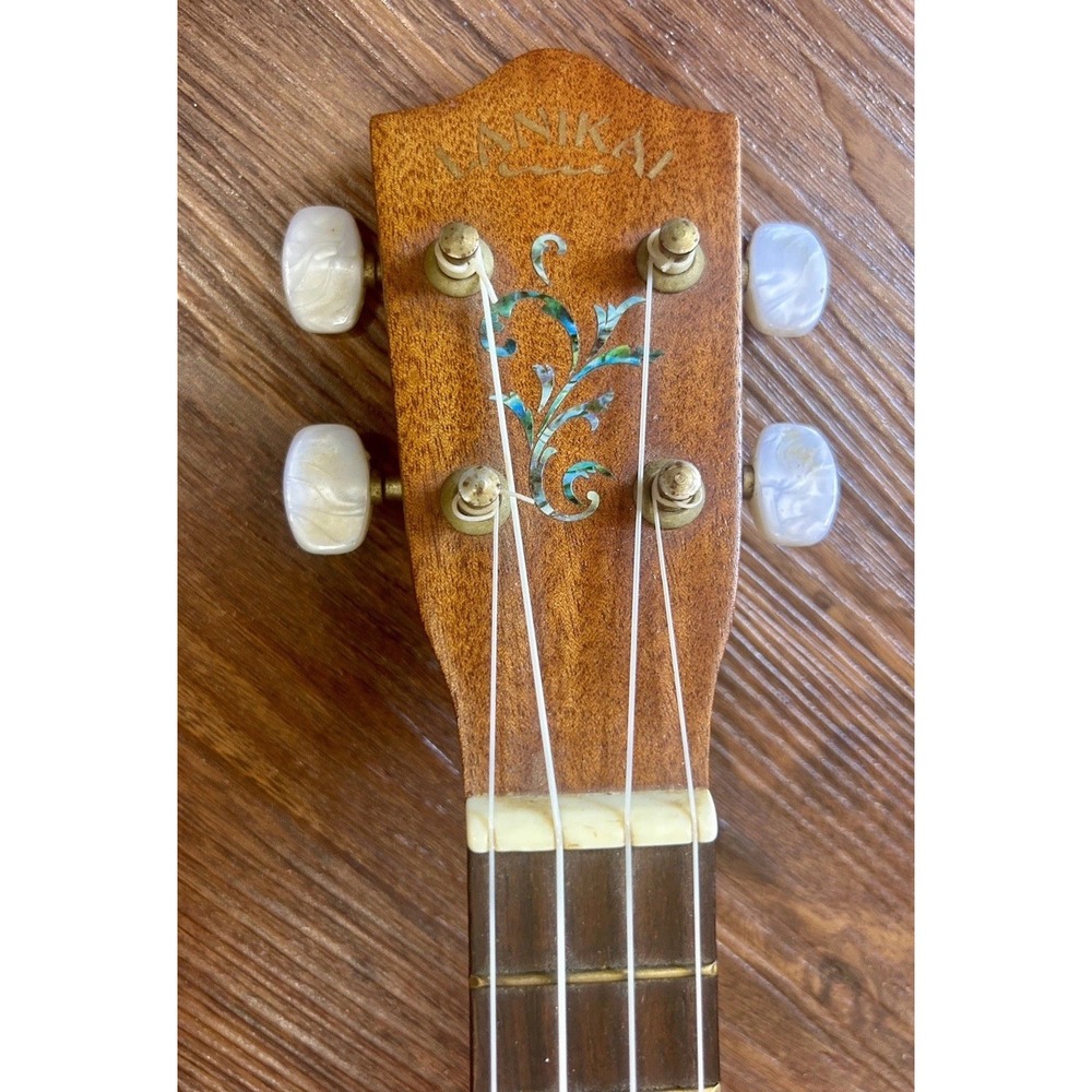 Lanikai 4-String Ukulele Hawaii Model LU-11 RII110 - Picture 6 of 14